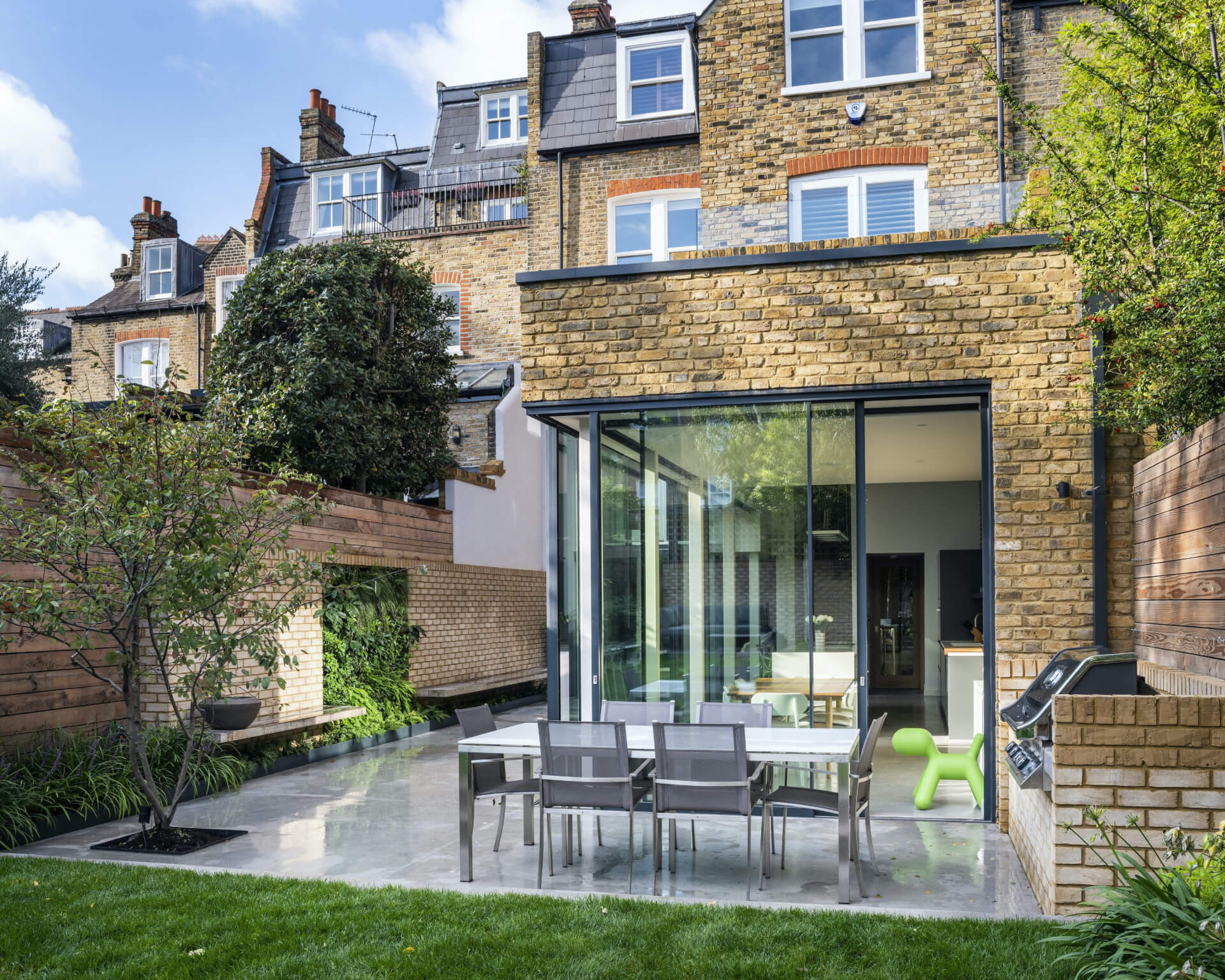 testimonial-image-bg